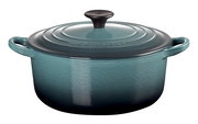 Runder Bräter 20cm in der Farbe Ocean von Le Creuset, seitliche Perspektive