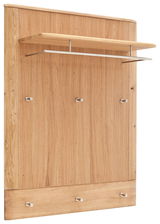 Garderobenpaneel aus Holz mit mehreren Haken und einer Ablage, seitliche Perspektive