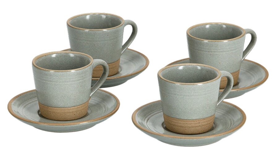 Vier graue Espressotassen mit Untertassen aus Keramik, seitliche Perspektive