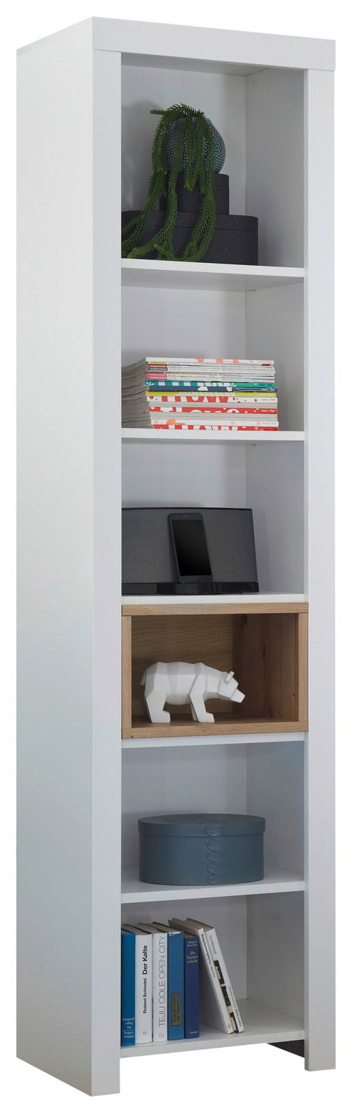 BOXXX Standregal FILOU Weißes Standregal mit mehreren Fächern, dekoriert mit Pflanzen, Büchern, Zeitschriften und Dekorationsgegenständen, seitliche Perspektive.