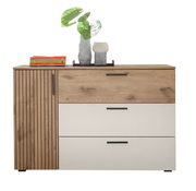 Kommode mit Holz- und Weißtönen, zwei Schubladen und einer Tür, dekoriert mit Pflanzen und Büchern, Frontalansicht.