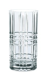 Hochwertiges Longdrinkglas mit elegantem Schliffmuster, frontal fotografiert.