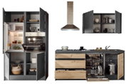 Moderne Küchenzeile mit Kühlschrank, Backofen, Dunstabzugshaube, Geschirrspüler und Stauraum, frontal abgebildet.