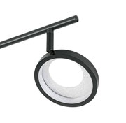Moderner LED-Strahler in schwarzem Design, seitliche Perspektive