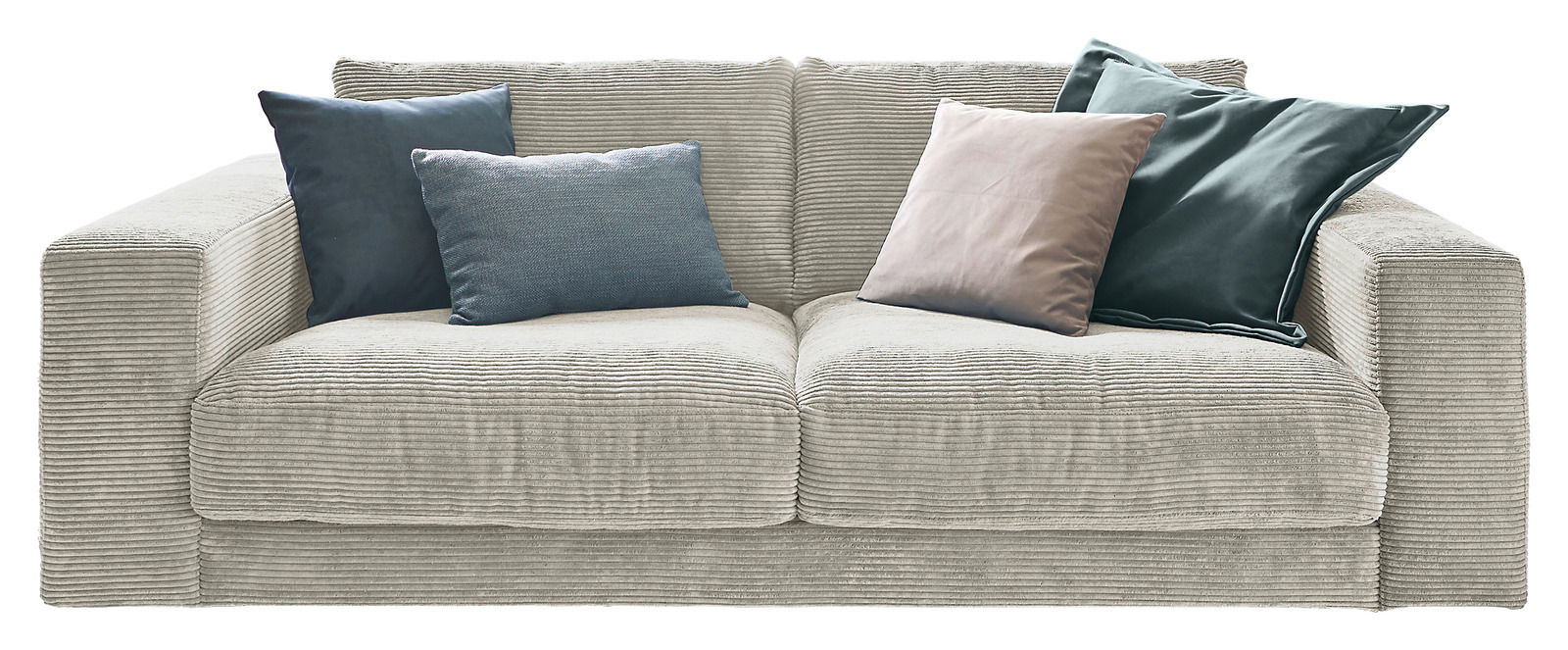 Zweisitzer-Sofa mit hellgrauem Cordbezug, frontal fotografiert, dekoriert mit vier Kissen in verschiedenen Blautönen.