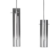Zwei zylindrische LED-Hängeleuchten aus Metall und Glas, von der Seite betrachtet.