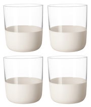 Set von vier Whiskygläsern mit klarem Glas und cremefarbener Basis, aus der Vorderansicht fotografiert.