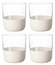 Set von vier Whiskygläsern mit klarem Glas und cremefarbener Basis, aus der Vorderansicht fotografiert.