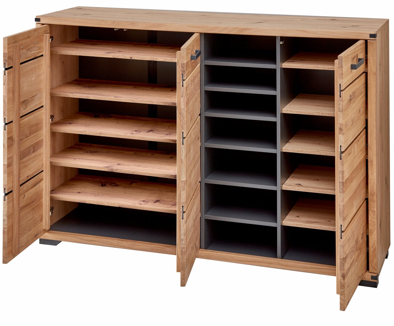 Open XL-schoenenkast van hout met meerdere planken en vakken, gezien vanaf de voorkant.