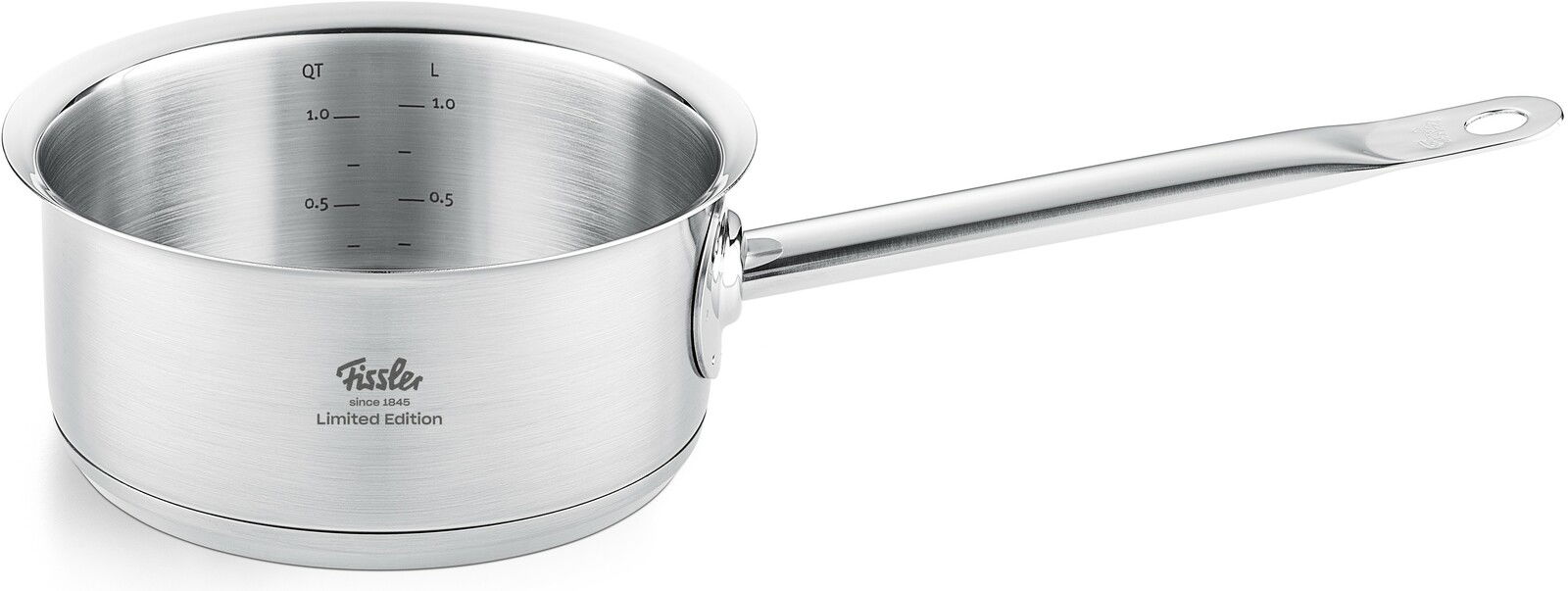 Silberner Kochtopf mit Messskala und langem Griff, seitliche Perspektive