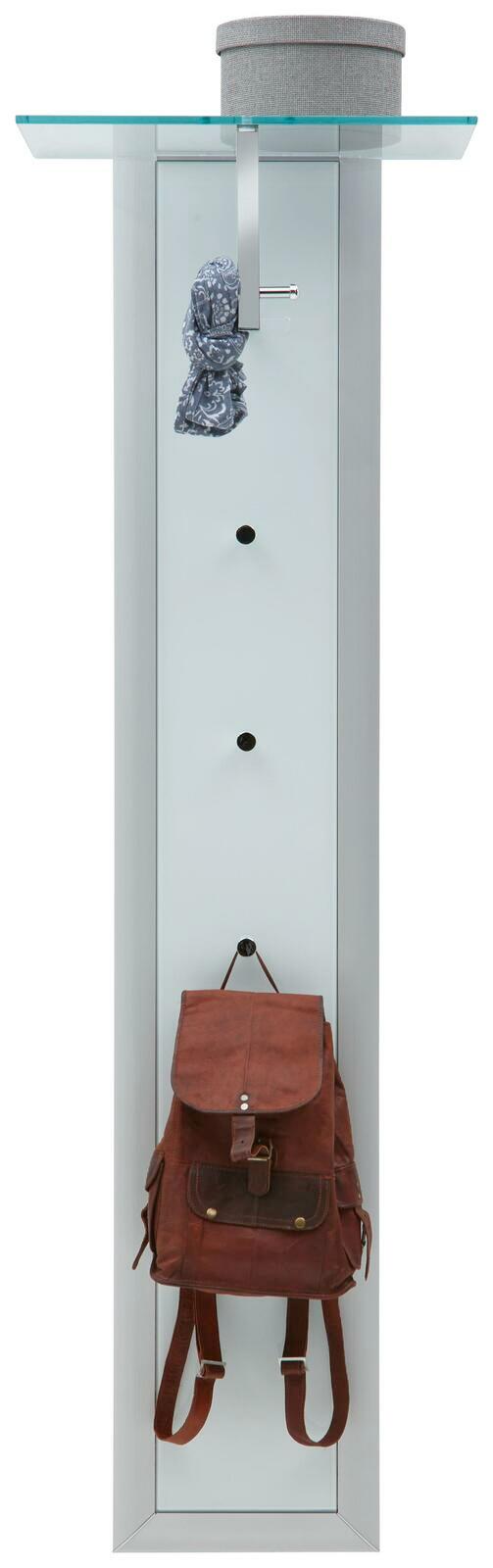Garderobenpaneel mit Glasablage, Haken und Aufhängemöglichkeiten, frontal abgebildet. Ein Hut, ein Schal und ein Rucksack sind daran aufgehängt.