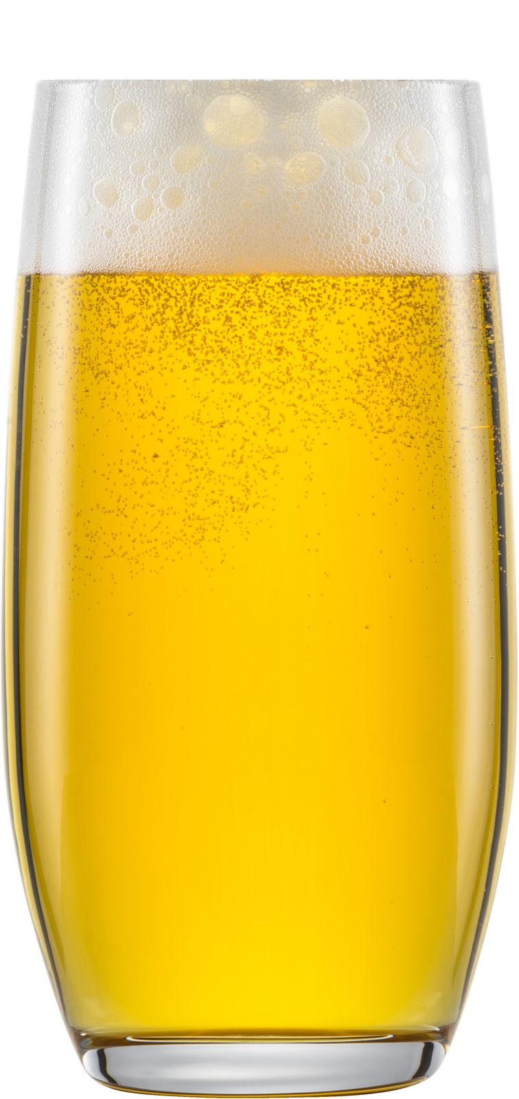 Ein Allroundbecher mit kohlensäurehaltigem Getränk, frontal fotografiert.