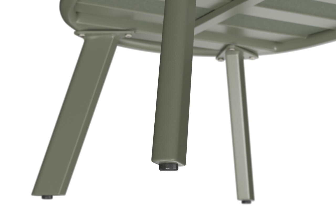 Unteransicht eines Loungesessels mit vier stabilen Metallbeinen in grauer Farbe.