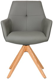 Moderne fauteuil met grijze bekleding en houten poten, vooraanzicht