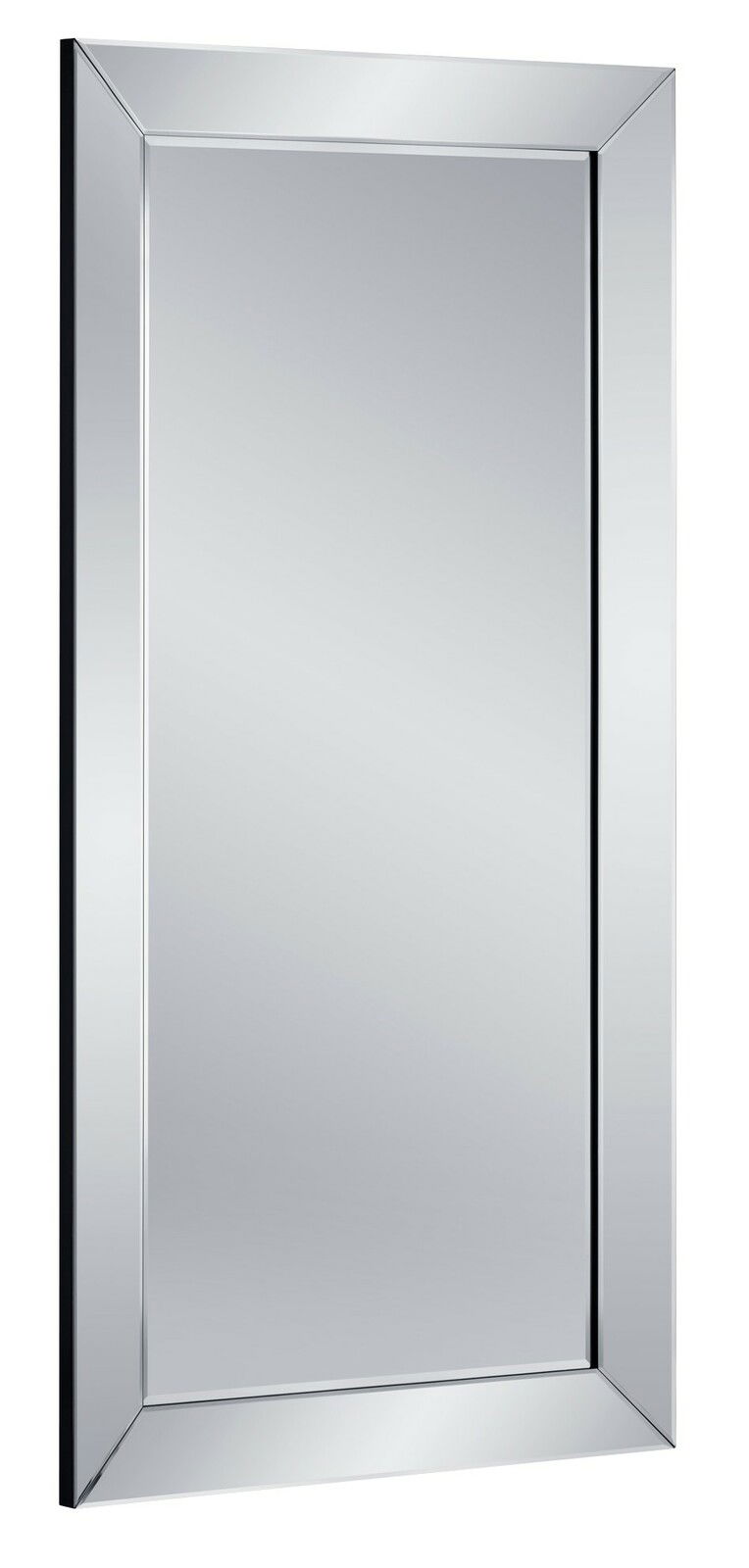 Großer rechteckiger Spiegel mit silbernem Rahmen, perspektivisch von der Seite fotografiert.
