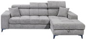 Graues Ecksofa mit verstellbaren Kopfstützen und zwei Kissen, Perspektive von vorne.