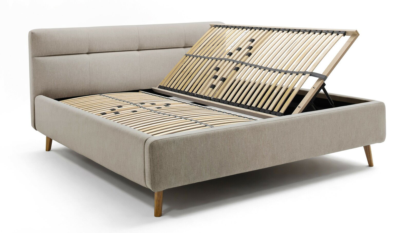 Beiges Polsterbett mit hochgeklapptem Lattenrost, seitliche Perspektive