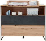 Wickelkommode aus Holz mit dunkler Front, von vorne gesehen, mit Ablage für Wickelutensilien und Stauraum.