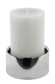 Edelstahl Stumpenhalter mit weißer Kerze, frontal fotografiert