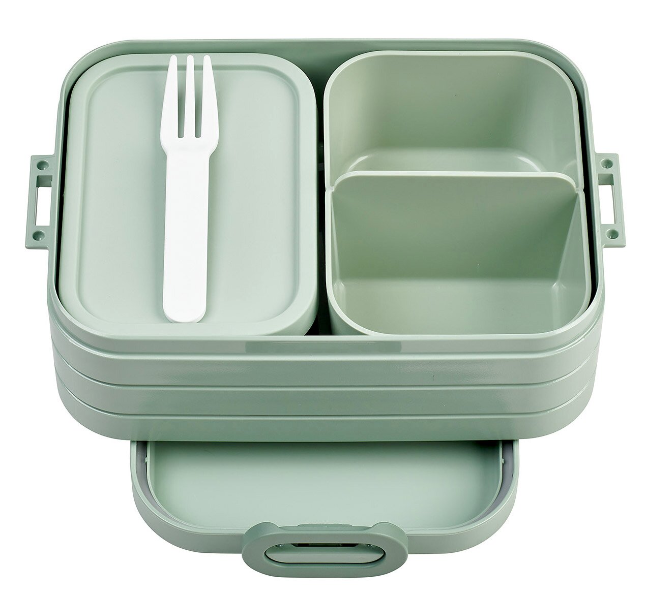 Groene bento-lunchbox met meerdere vakken en een vork, gezien van bovenaf.