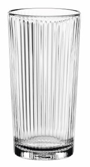Großer, gerippter Glasbecher aus klarem Glas, frontal fotografiert.