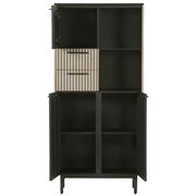 Vitrine mit offenen Türen und Fächern, Frontansicht