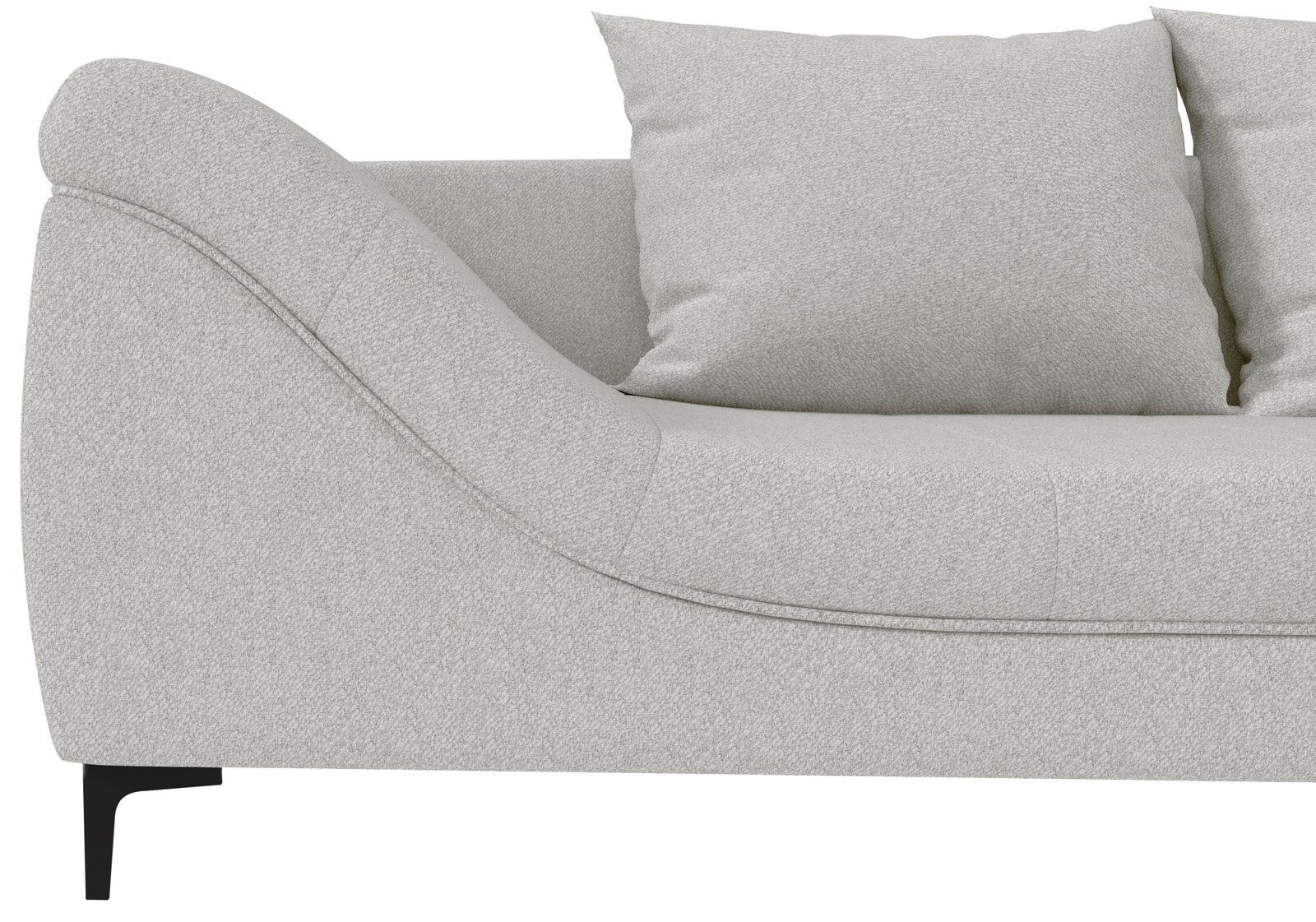 Detailansicht eines hellgrauen Stoffsofas mit abgerundeter Armlehne, Sitzfläche und Rückenkissen, seitliche Perspektive