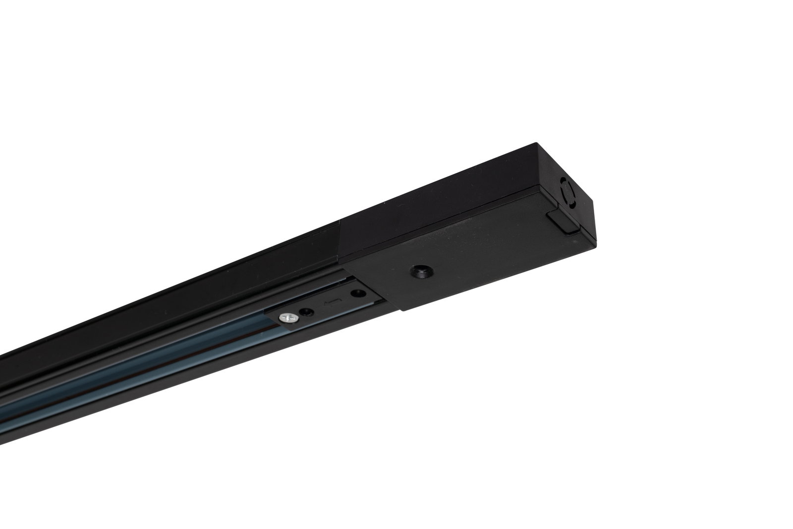 Nahaufnahme eines schwarzen LED-Strahlers in rechteckiger Form, seitliche Perspektive
