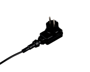 Nahaufnahme eines schwarzen Steckernetzteils mit Kabel, seitliche Perspektive