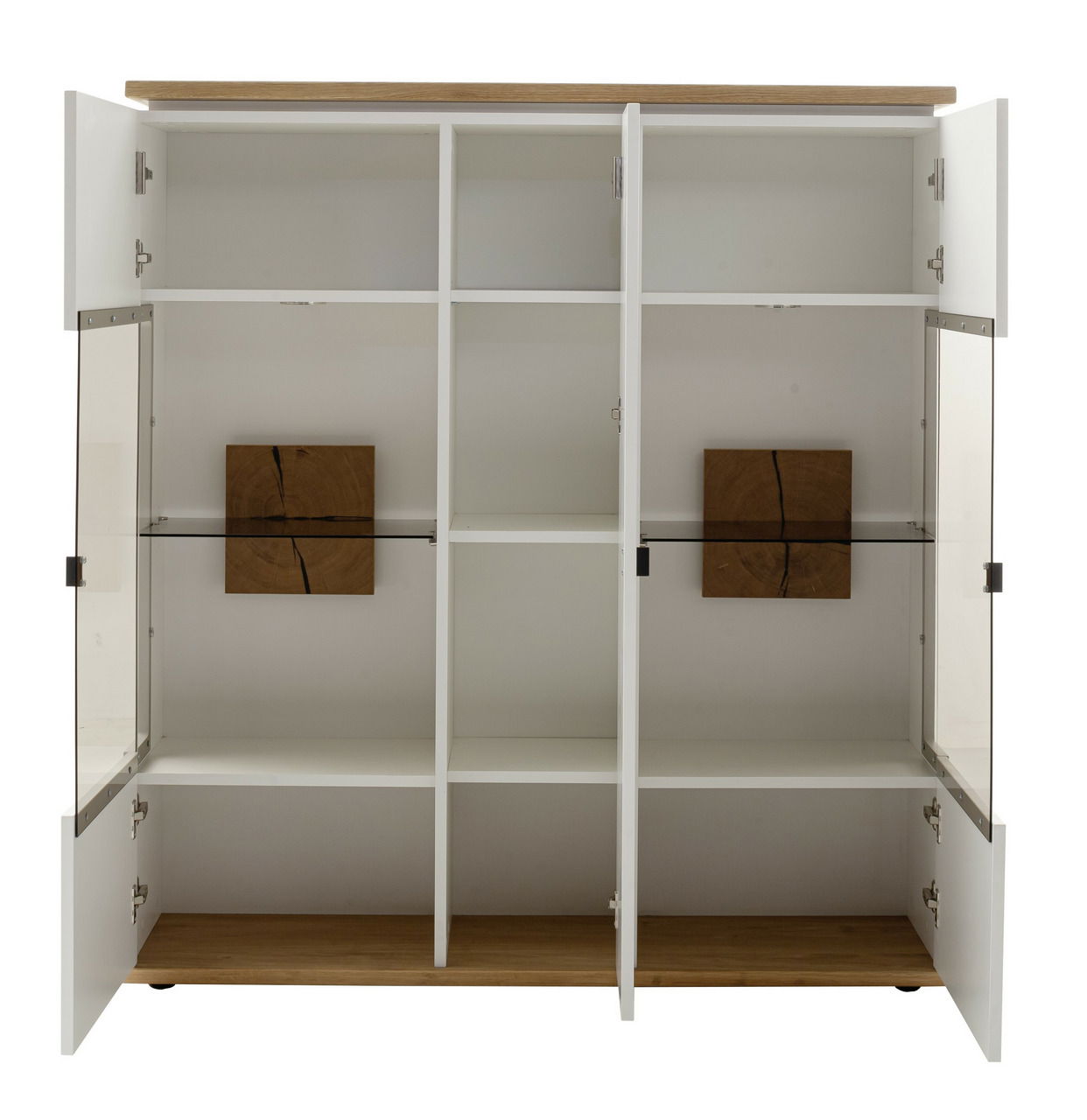 Offenes Highboard Novel MATADI mit weißen Regalfächern, Glastüren und Holzelementen, frontale Ansicht.