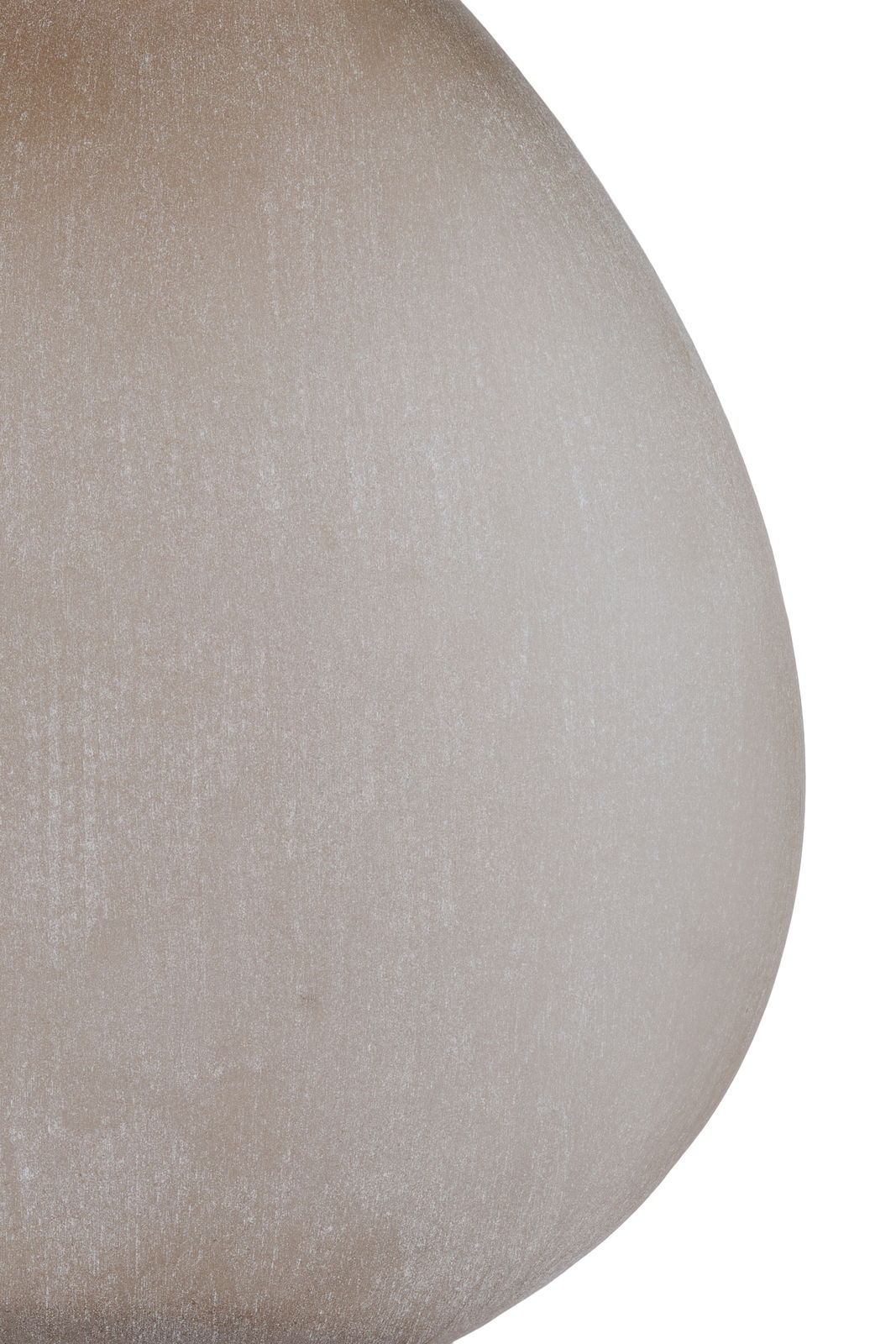 Nahaufnahme einer sandfarbenen Vase mit glatter Oberfläche.