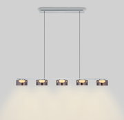 Moderne LED-Pendelleuchte mit fünf Leuchtkörpern in einer Reihe, Ansicht von vorne.