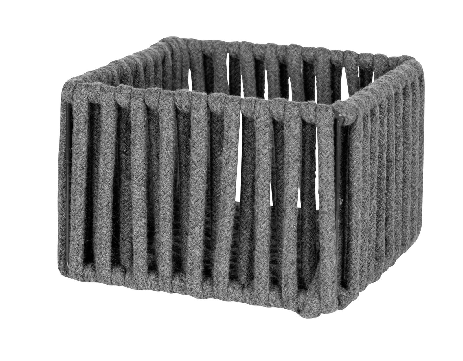 Grauer Badkorb Zovo S aus geflochtenem Material, perspektivisch von vorne rechts fotografiert.