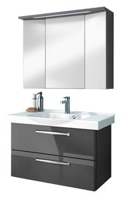 Moderner Badblock mit Spiegelschrank und Waschbecken, Frontansicht