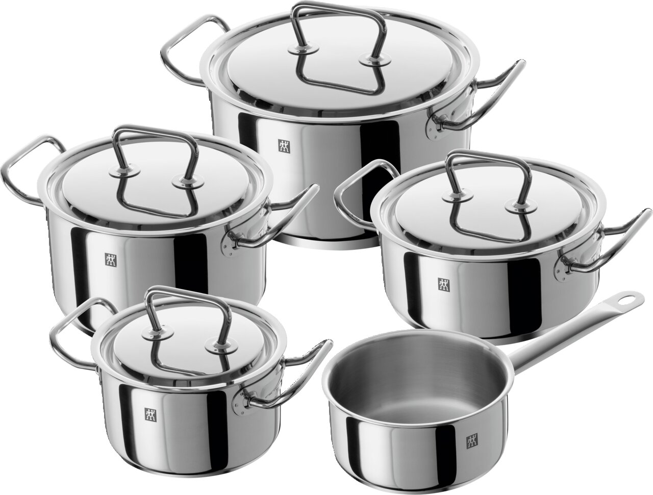 Fünfteiliges Topfset Twin Classic aus poliertem Edelstahl, bestehend aus vier Töpfen mit Deckeln und einem Stieltopf, in einer leicht erhöhten Perspektive.