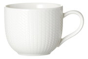 Weiße Kaffeeobertasse mit strukturiertem Muster, seitliche Perspektive