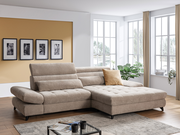 Beige Ecksofa in modernem Wohnzimmer, seitliche Perspektive