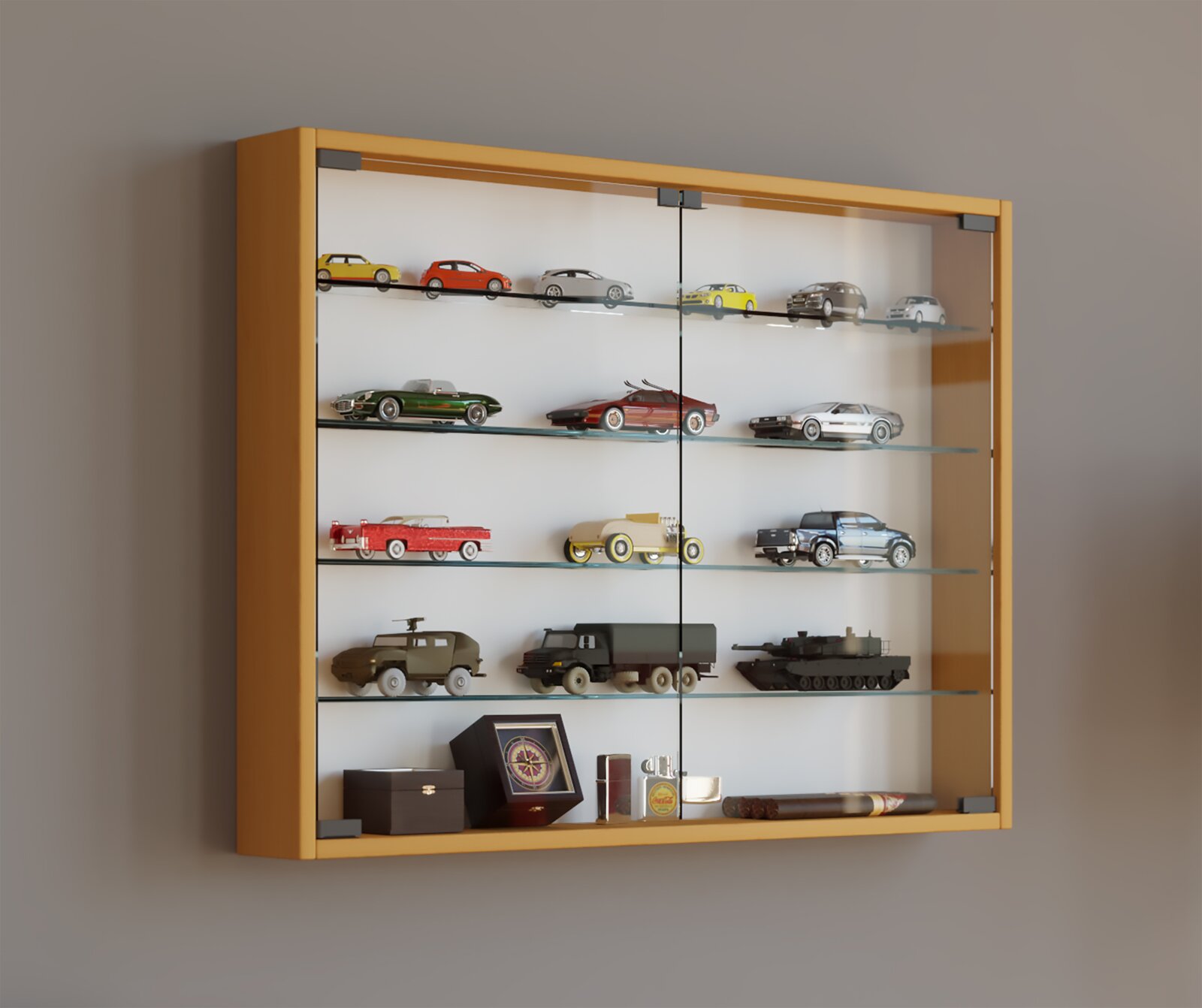 Wandvitrine mit Holzrahmen und Glasfront, bestückt mit Modellautos und Sammlerstücken auf mehreren Glasböden, frontal aus leicht schräger Perspektive von links fotografiert
