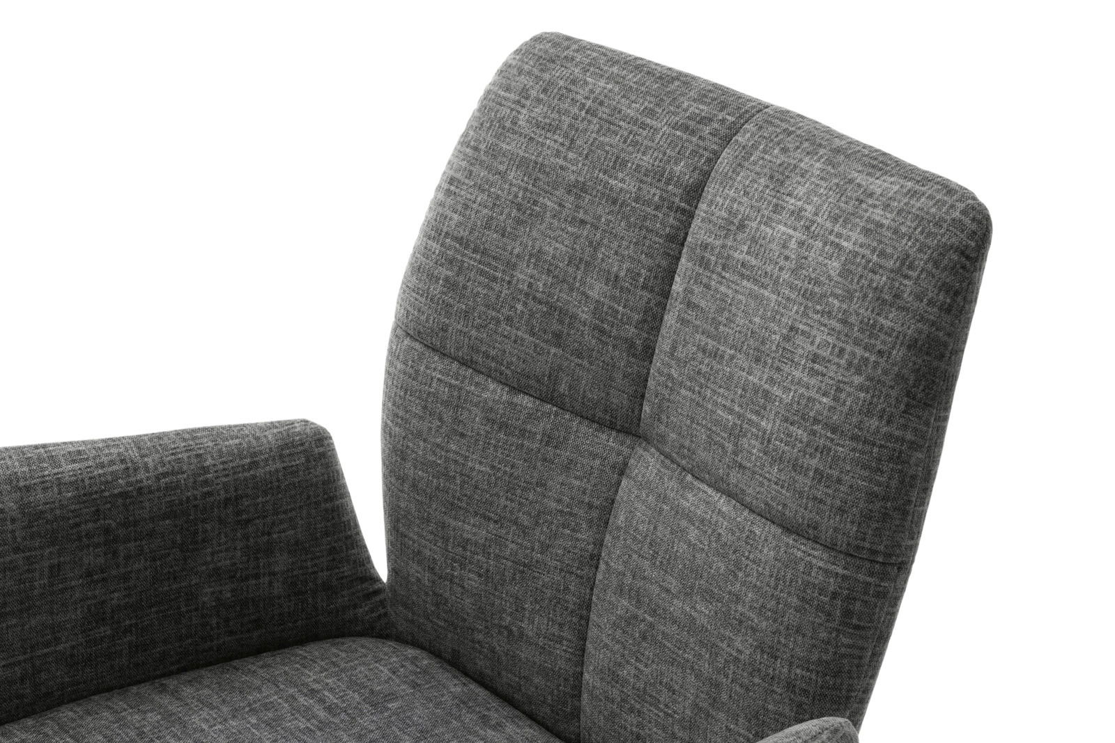 Grauer Sessel mit gepolsterter Rückenlehne und Armlehne, seitliche Perspektive