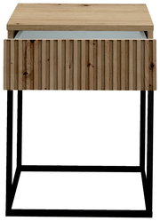 Nachtkommode aus Holz mit geriffelter Front und schwarzem Metallgestell, Frontalansicht