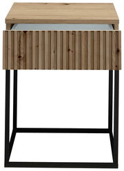 Nachtkommode aus Holz mit geriffelter Front und schwarzem Metallgestell, Frontalansicht