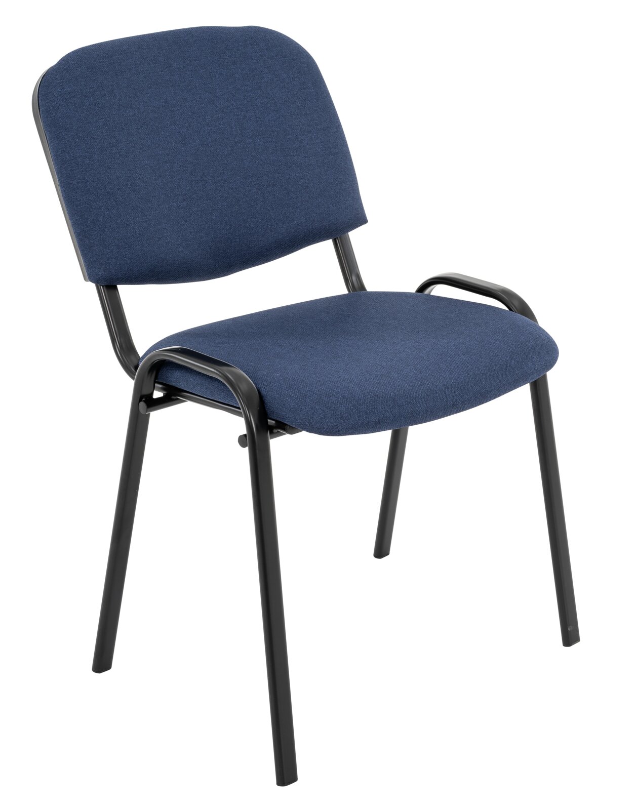 Blauer Polsterstuhl mit Stoffbezug, schwarzem Metallgestell und Armlehnen, freigestellt auf weißem Hintergrund, in schräger Vorderansicht von links