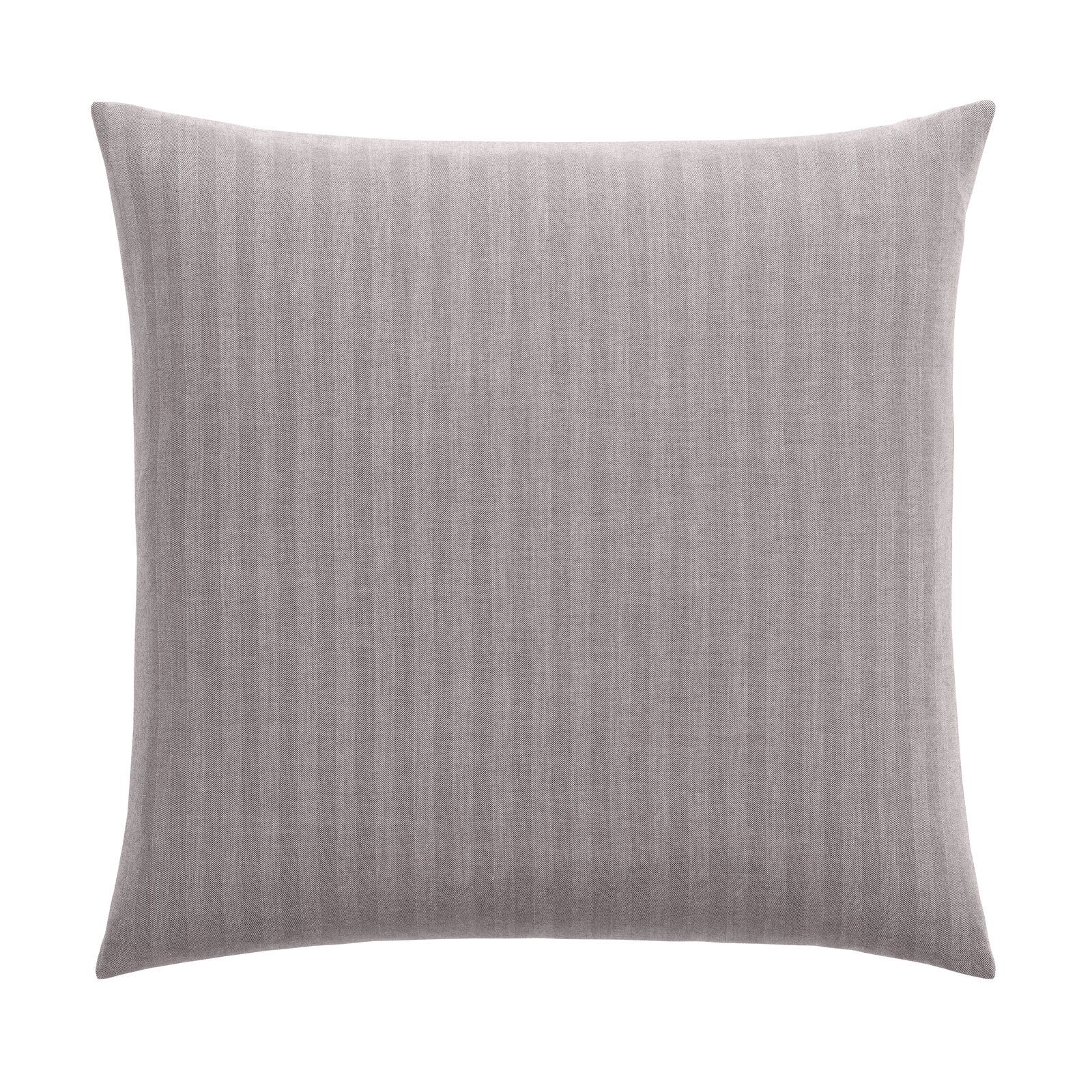Zurbrüggen Kissenhülle HERINGBONE Graue Kissenhülle 50x50cm mit feinen vertikalen Streifen, Frontalansicht