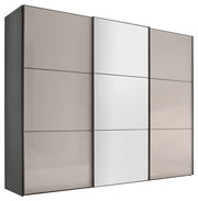 Schwebetürenschrank mit drei Türen in Beige und Weiß, seitliche Perspektive