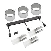 Einzelteile einer Hängeleuchte in der Draufsicht, bestehend aus drei zylindrischen Lampenschirmen, einer schwarzen Halterung und weiteren Montagematerialien.