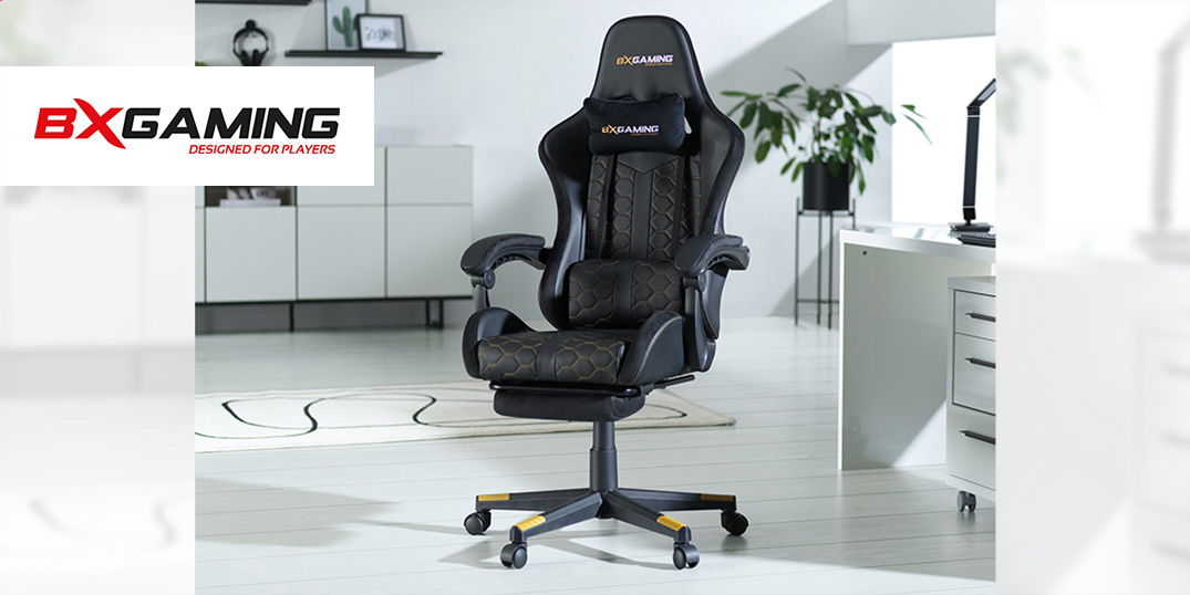Schwarzer Gaming-Stuhl mit Polsterung der Marke BXGAMING.