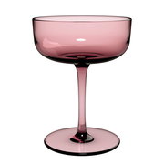 Rosa Sekt- und Dessertschale aus Glas, seitliche Perspektive