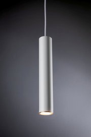 Cilindrische hanglamp in wit, gezien van onderaf, met een subtiele lichtschijn.