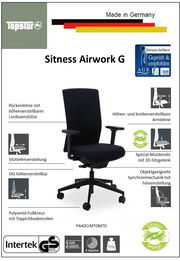 Bürostuhl mit höhenverstellbarer Rückenlehne und Lordosenstütze, höhen- und breitenverstellbaren Armlehnen, Sitzhöhen- und Sitztiefenverstellung, Polyamid-Fußkreuz mit Teppichbodenrollen, frontal abgebildet.