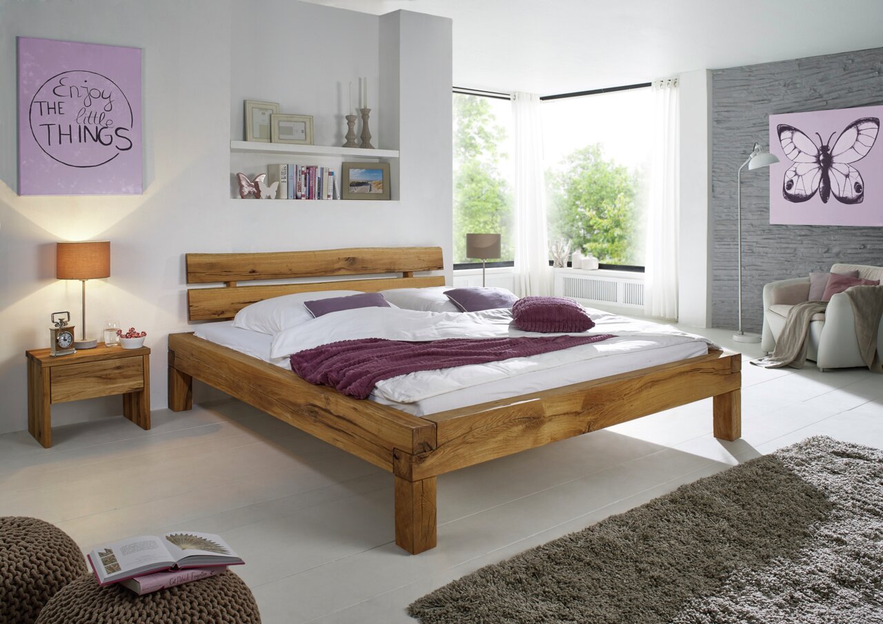 Linea Natura Balkbed HORST Houten balkenbed in een moderne slaapkamer, zijaanzicht
